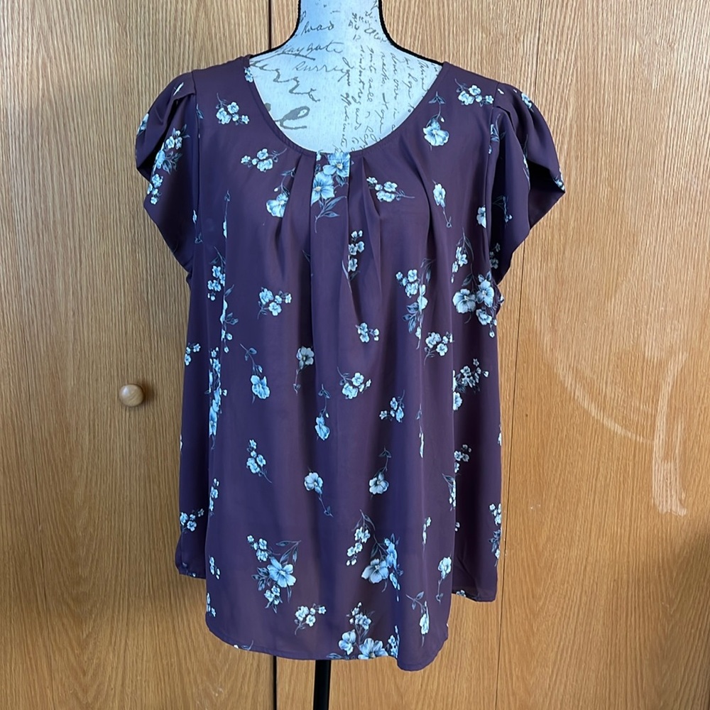 Beautiful short sleeve blouse